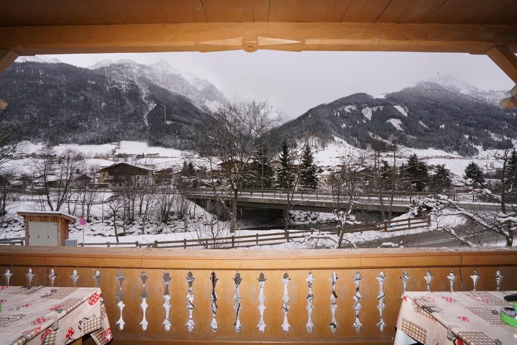 Apartament Haus Ruetzbach Neustift im Stubaital Zewnętrze zdjęcie